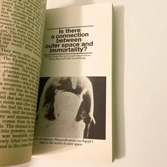Vintage 1975 The Outer Space Connection by Alan and  Sally Landsburg Paperback - Picture 13 of 16
